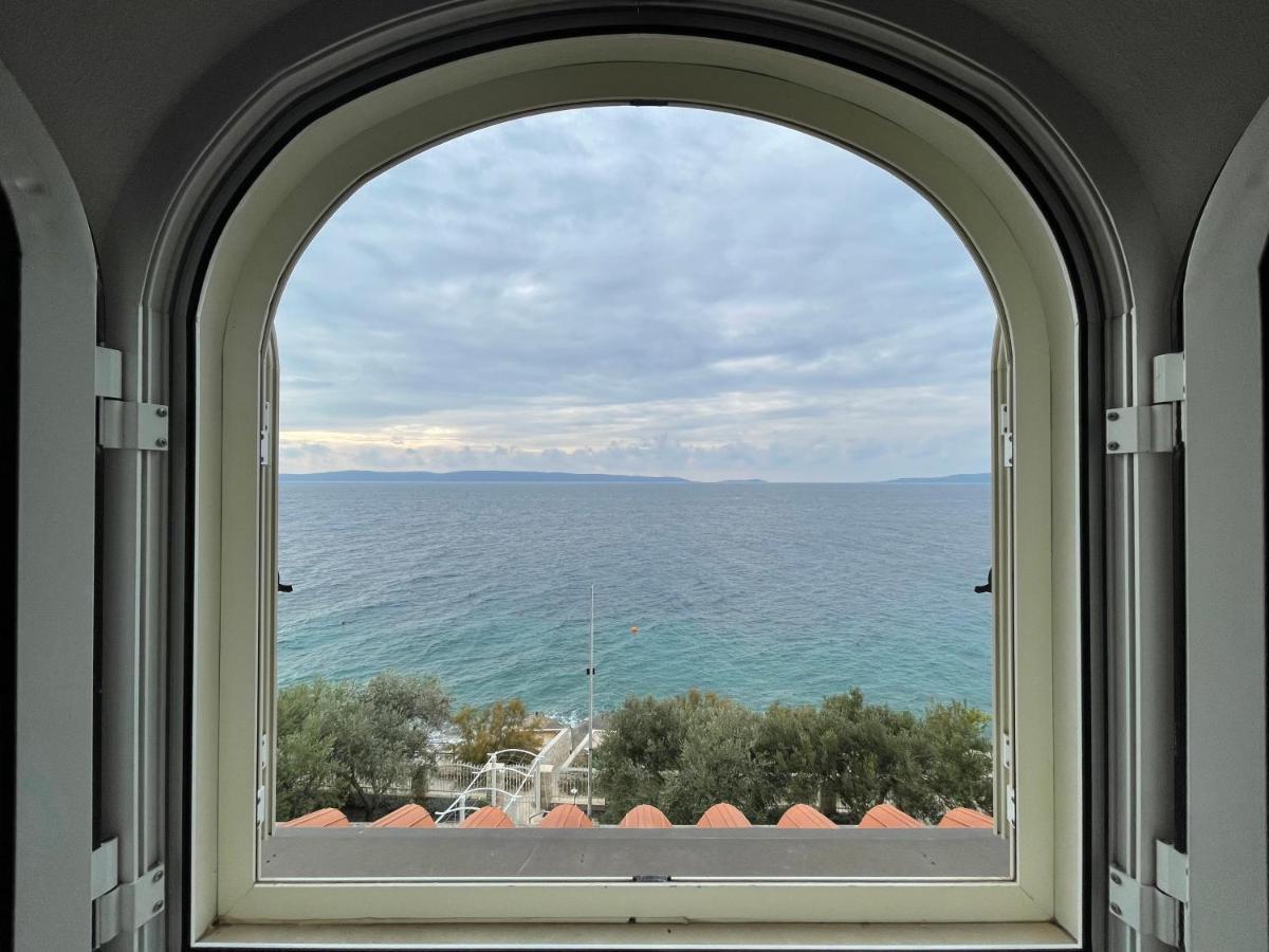 Luxury Seaside Villa With A Classic Mediterranean Olive Garden, A Fully Equipped Professional Kitchen, Pool, Sauna, Padle Boards And Canoe - Miolin Beach House Trogir Exterior foto