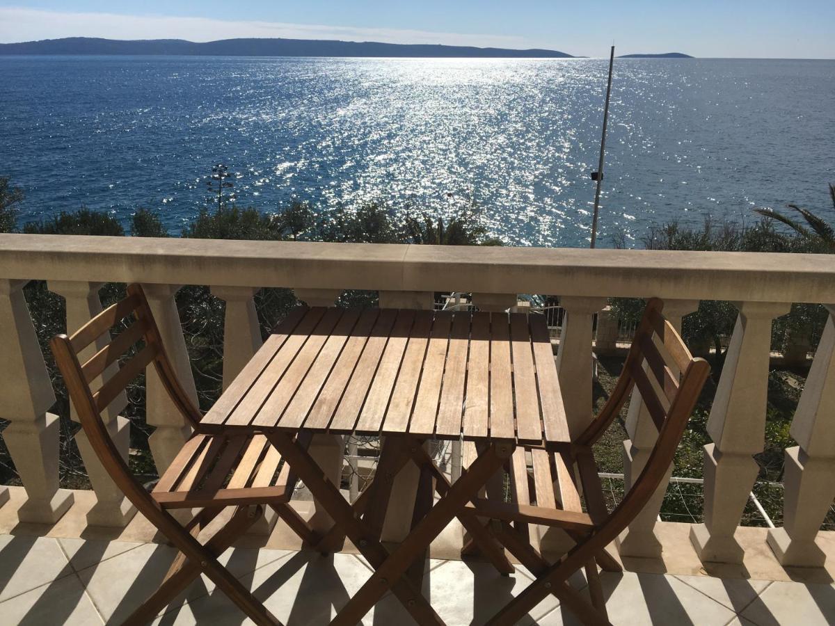 Luxury Seaside Villa With A Classic Mediterranean Olive Garden, A Fully Equipped Professional Kitchen, Pool, Sauna, Padle Boards And Canoe - Miolin Beach House Trogir Exterior foto