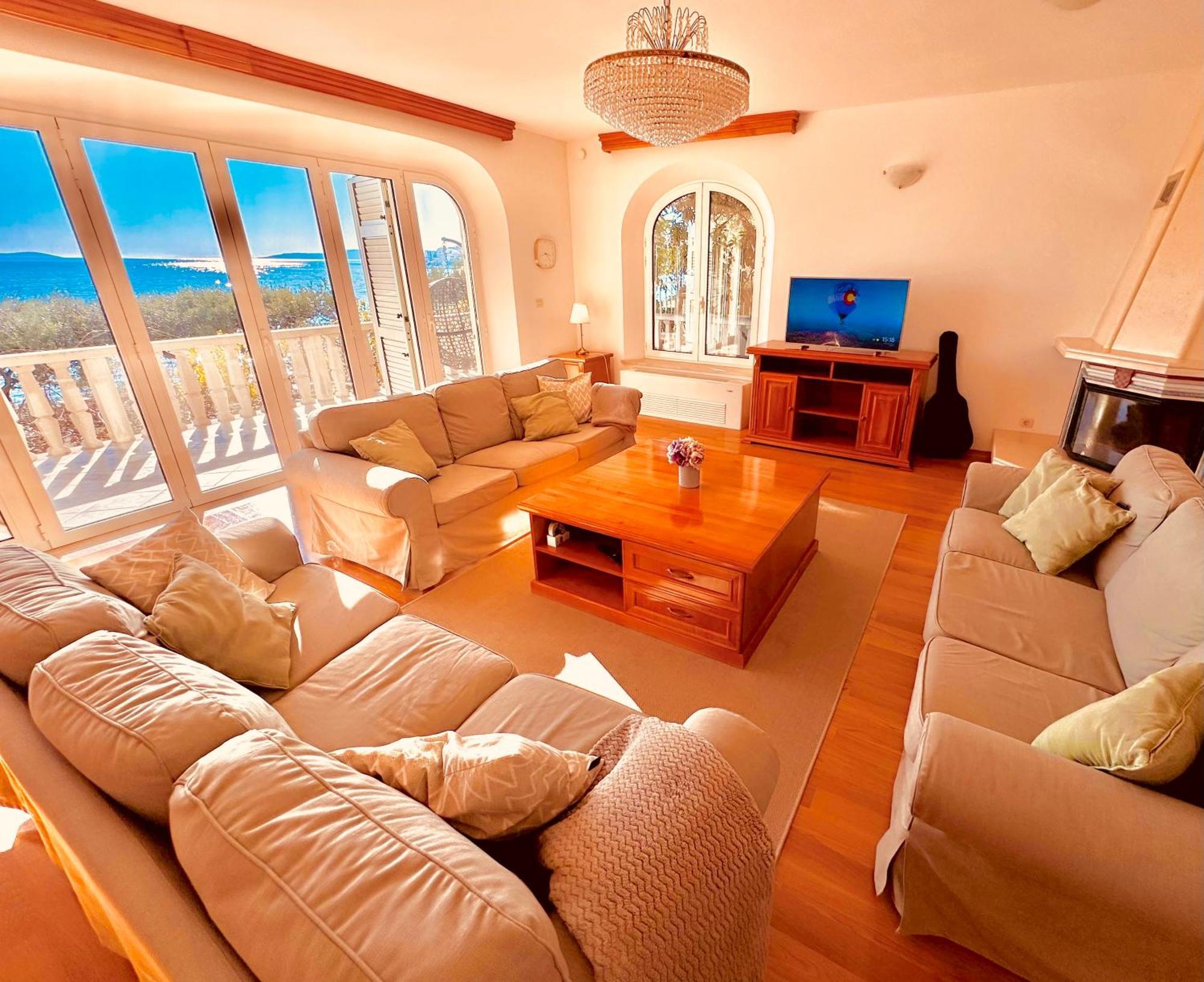 Luxury Seaside Villa With A Classic Mediterranean Olive Garden, A Fully Equipped Professional Kitchen, Pool, Sauna, Padle Boards And Canoe - Miolin Beach House Trogir Exterior foto