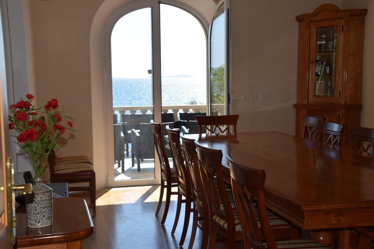 Luxury Seaside Villa With A Classic Mediterranean Olive Garden, A Fully Equipped Professional Kitchen, Pool, Sauna, Padle Boards And Canoe - Miolin Beach House Trogir Exterior foto