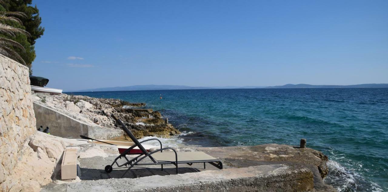 Luxury Seaside Villa With A Classic Mediterranean Olive Garden, A Fully Equipped Professional Kitchen, Pool, Sauna, Padle Boards And Canoe - Miolin Beach House Trogir Exterior foto